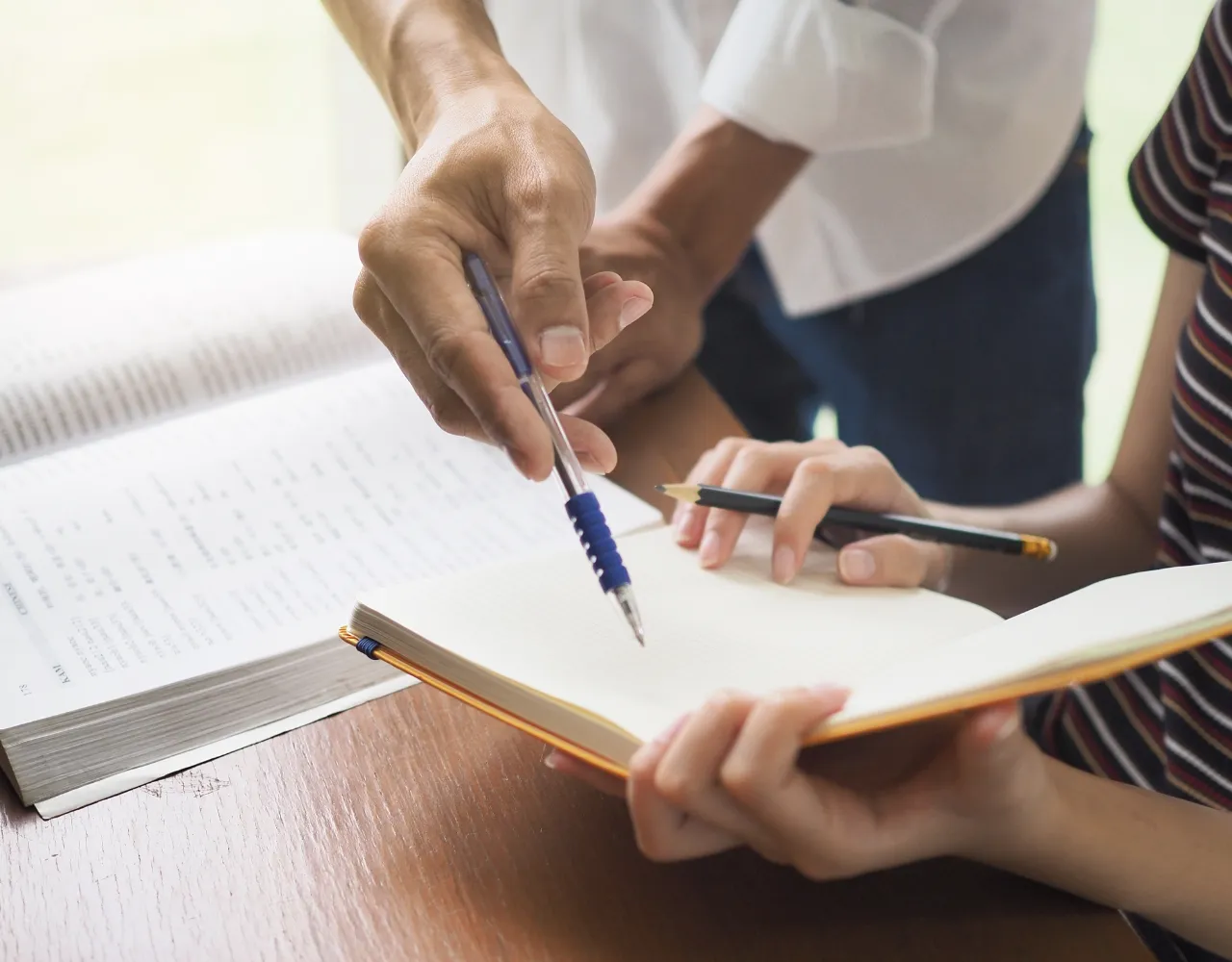 aluna a recorrer ao apoio de explicadores da Sapientia